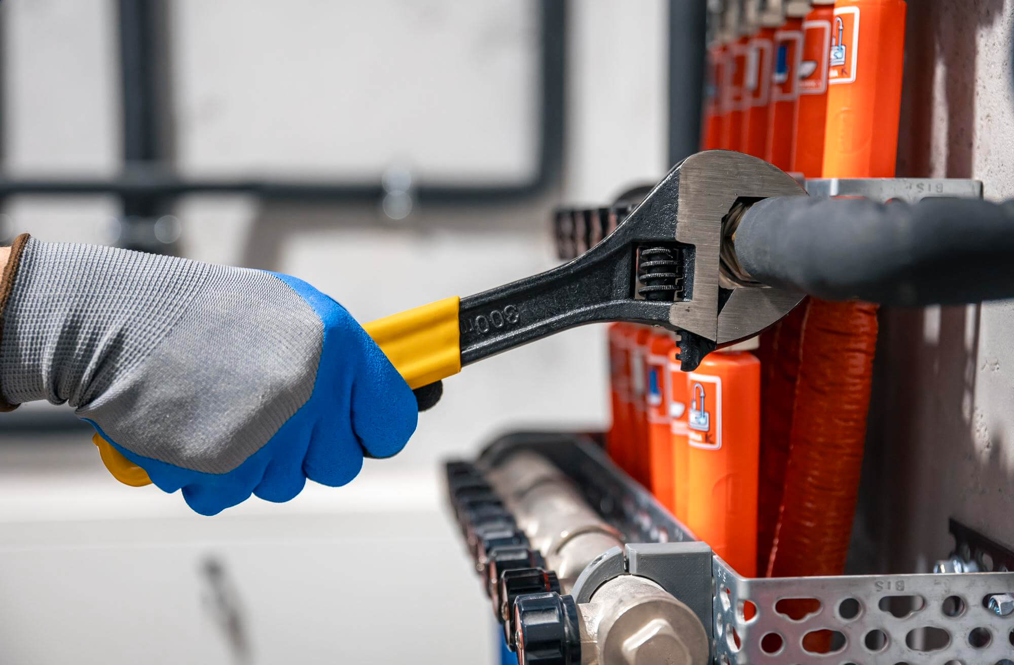 Mengapa Instalasi dan Maintenance Fire Protection System Sangat Penting bagi Perusahaan?
